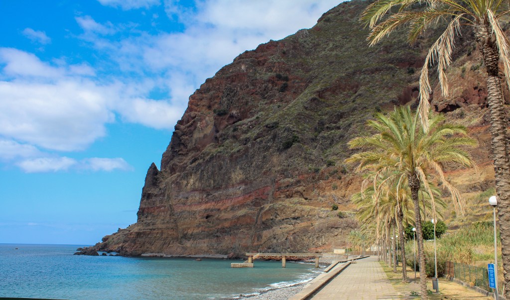 Sights of Madeira: the rocky&nbsp;beaches